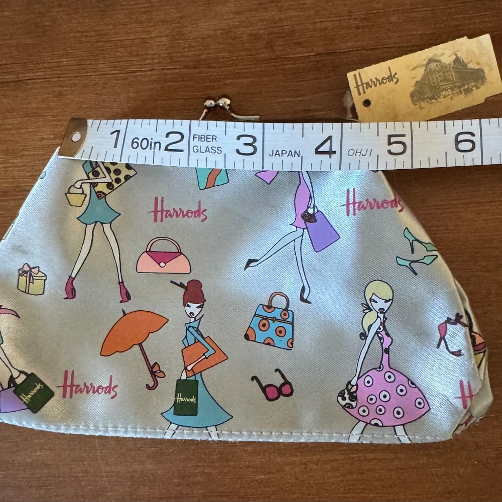 Limited edition collector's item Harrods pouch pattern by Lo Cole. new with tags - Picture 2 of 6